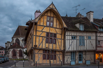 Troyes de nuit