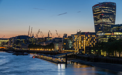 Fototapeta na wymiar River Thames Skyline