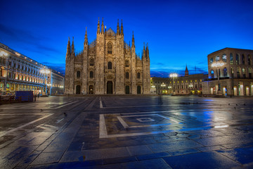 Milano by night - 125191129