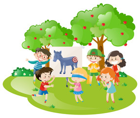 Obraz na płótnie Canvas Children playing game in the park