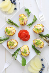 たまごのオープンサンドイッチ