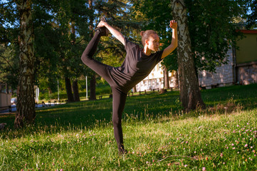 Woman exercise outdoors in the park