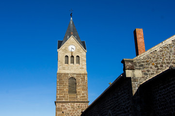 Fototapeta na wymiar clocher d'église de Vergezac