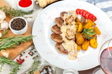 Grilled Steak with potato wedges