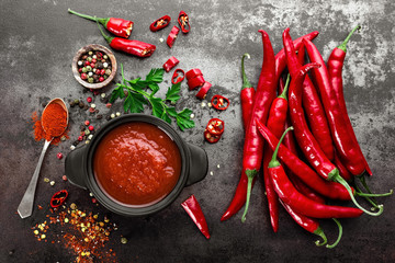 spicy chili sauce, ketchup - obrazy, fototapety, plakaty