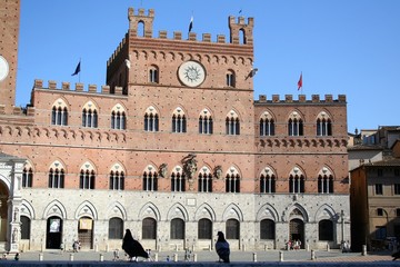 Siena, Piazza del Campo, Palazzo della Signoria 