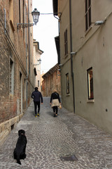 Ruelle du centre historique de Pesaro, Italie