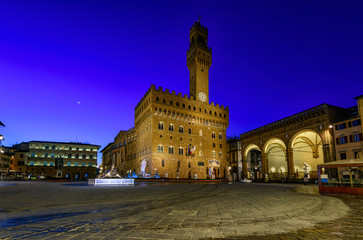 Fototapeta na wymiar Night view of Florence Palazzo Vecchio in Piazza della Signoria in Florence, Italy