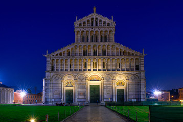 Fototapeta premium Night view of Pisa Cathedral (Duomo di Pisa) on Piazza dei Miracoli in Pisa, Tuscany, Italy