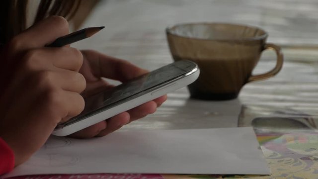 Emotional hand gestures with a pencil and touchpad
