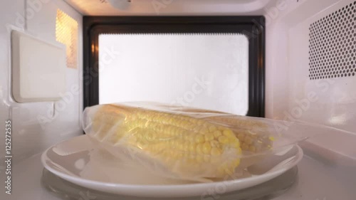 Cooking Fresh Shucked Corn In Plastic Ziplock Bag In The Microwave how-to-cook-corn-on-the-cob-in-5-minutes-flat-tips-how-to-cook-corn