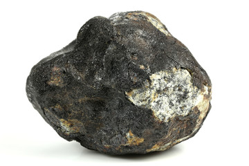 Fragment des Chelyabinsk Meteoriten isoliert auf weißem Hintergrund
