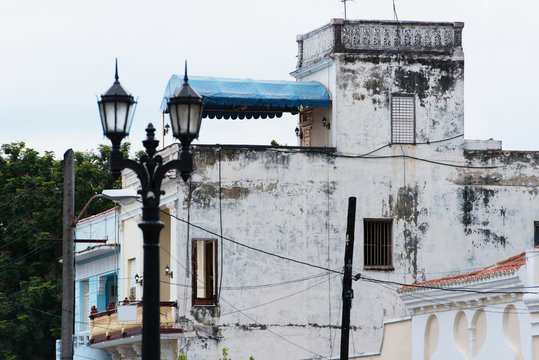 Cienfuegos, Kuba – alte Gebäude 