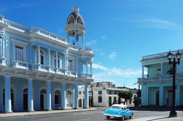 Cienfuegos, Kuba - Gebäude und Straßengassen