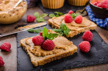 Toast with peanut butter and berries