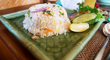 Gebratener Reis mit Gemüse beim Thailänder / Restaurant