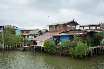 Obraz premium Thai canal village, The Klong-Suan ancient market is in Thailand