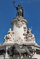 Obraz premium Statue de la République, Place de la république, Paris, France