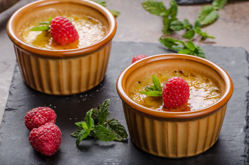 Delicious creme brulee