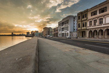 Sunset at seafront promenade in Havana,Cuba © marcin jucha