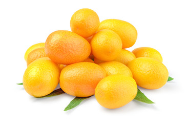 Obraz na płótnie Canvas Pile of delicious and juicy kumquat fruit on a white background