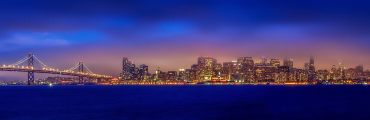 Fototapeta na wymiar San Francisco as seen from Treasure Island