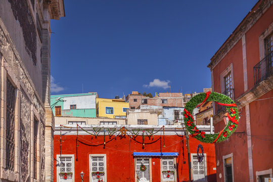 Red Colored Building Christmas Decorations Alhondiga De Granadit