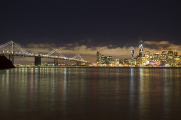 Fototapeta na wymiar To San Francisco at Night