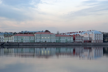 Fototapeta na wymiar St. Petersburg state University Faculty