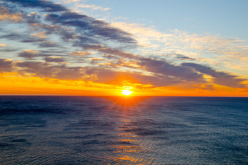Fototapeta na wymiar Sunrise over the Pacific