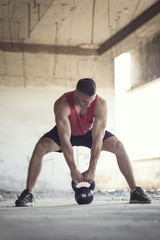Naklejka premium Trening Kettlebell