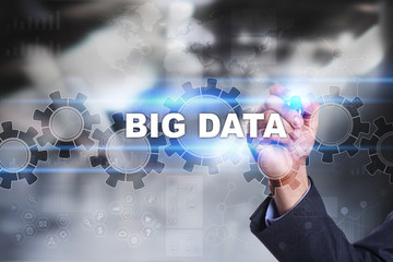 Businessman is drawing on virtual screen. big data concept.