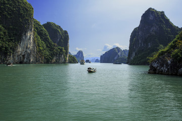 ベトナムのハロン湾