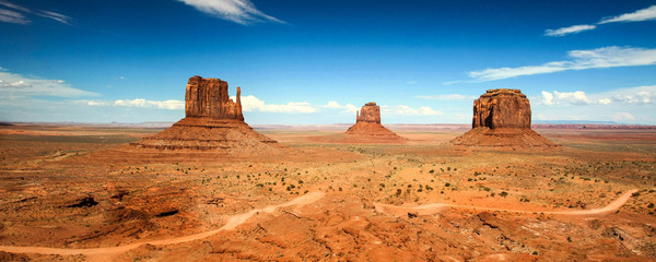 Monument Valley Navajo Tribal Park - USA - obrazy, fototapety, plakaty