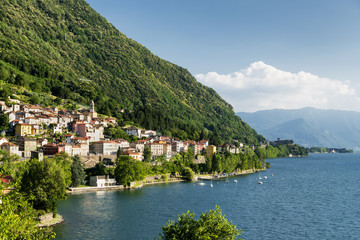 Fototapeta na wymiar Dorio (Lecco) and the lake of Como