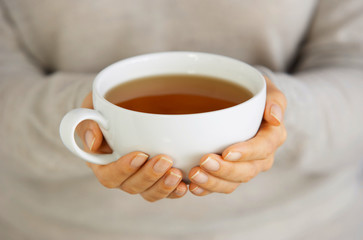 woman hold tea