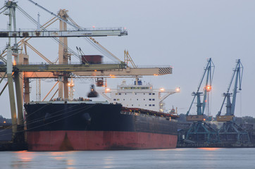 SWINOUJSCIE - SHIP IN PORT © Wojciech Wrzesień