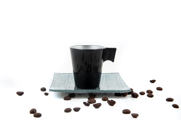 tazza di caffè nera con piattino in vetro moderno 
