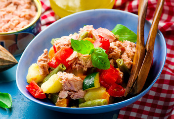 Genoa Salad with Tuna