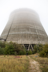 Reaktor und Kühltürme von Chernobyl