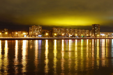 Fototapeta na wymiar View of the city at night.