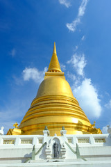 Fototapeta premium Beautiful of golden pagoda and thai art architecture in Wat Bovoranives, Bangkok, Thailand.