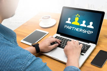 Partnership  and Leader Corporate Team , Font Partnership
