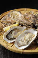 生牡蠣　Oysters
