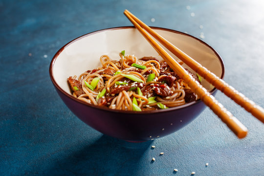 Bowl of soba noodles with beef.