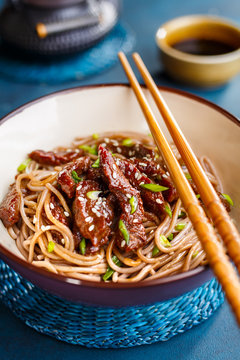 Fried noodles yakisoba with beef