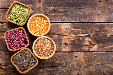 Obraz na płótnie Canvas various cereals, seeds, beans and grains