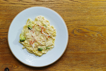 Spaghetti with cream sauce 