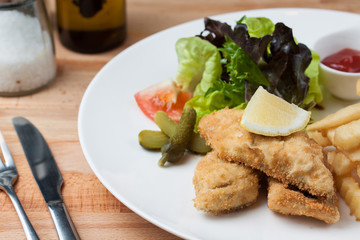 Fish & Chips With Mixed Salad