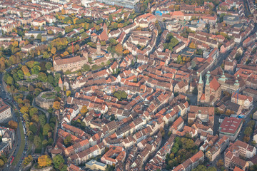 Nürnberg Altstadt mit Kaiserburg, Luftaufnahme im Herbst